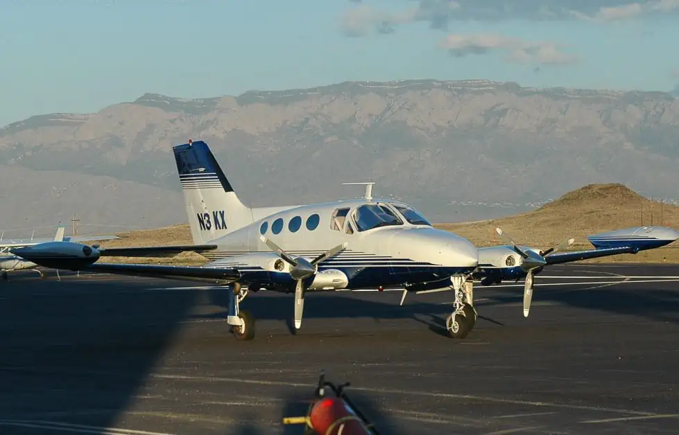 Cessna Chancellor III (414A) Guía y Especificaciones